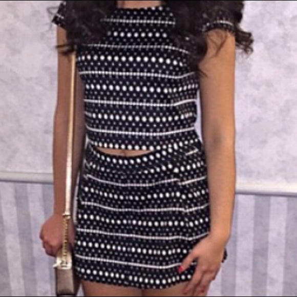 2-piece Jessica Simpson outfit - Picture 7 of 7